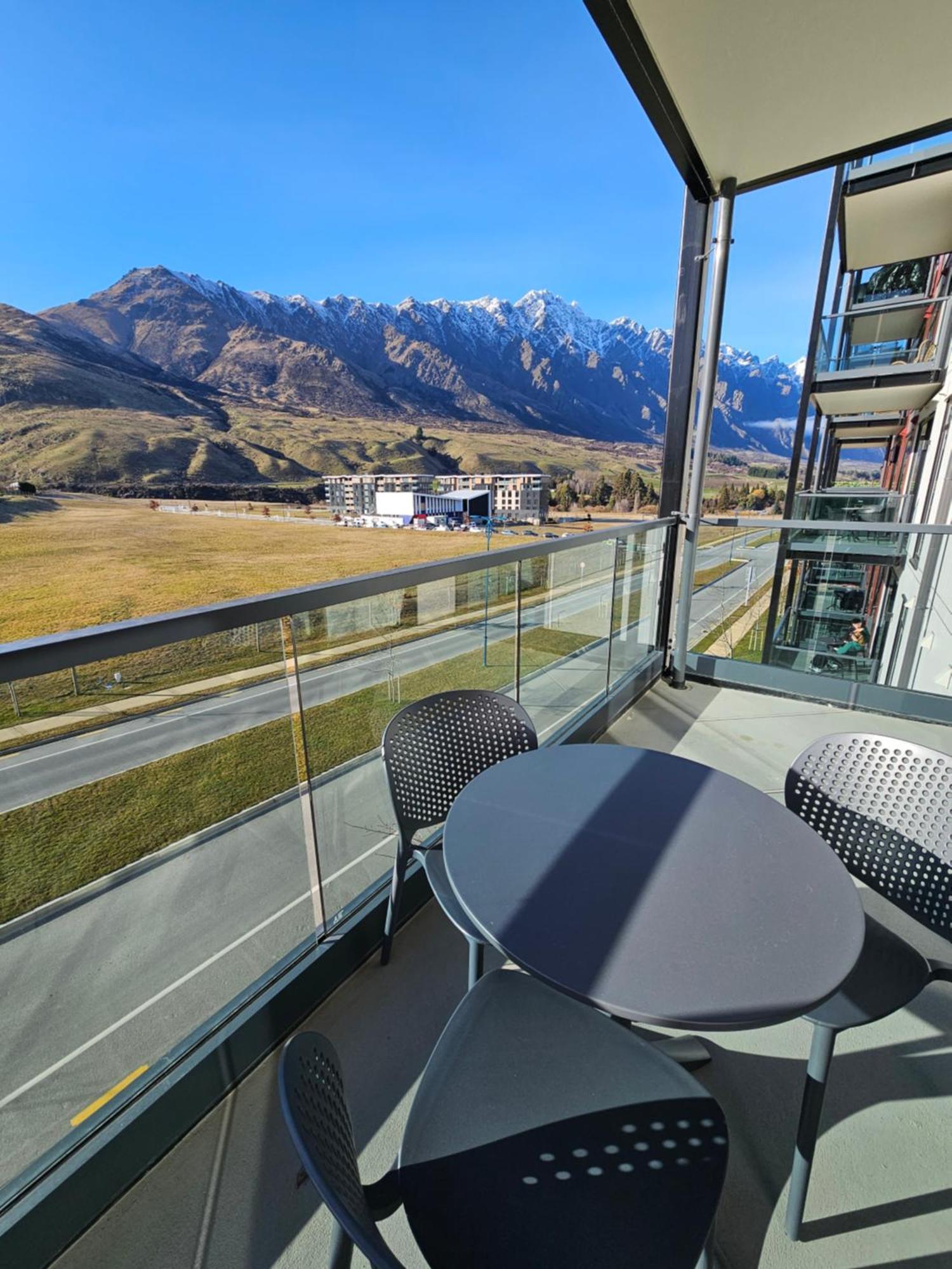 Quest Queenstown Apartments Remarkables Park Bagian luar foto